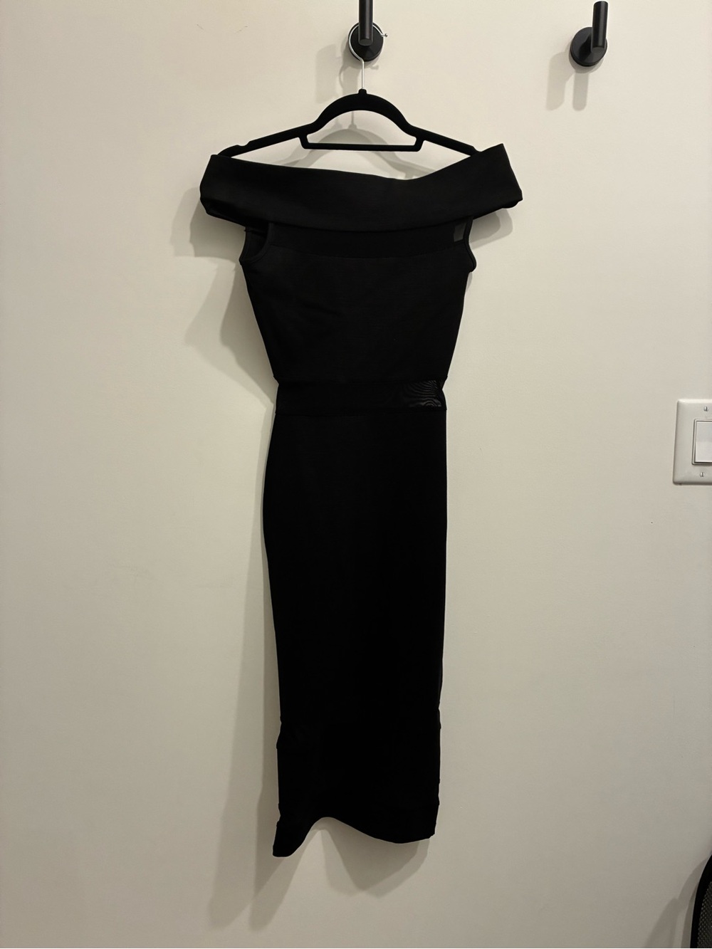 One-Shoulder Black Midi Dress